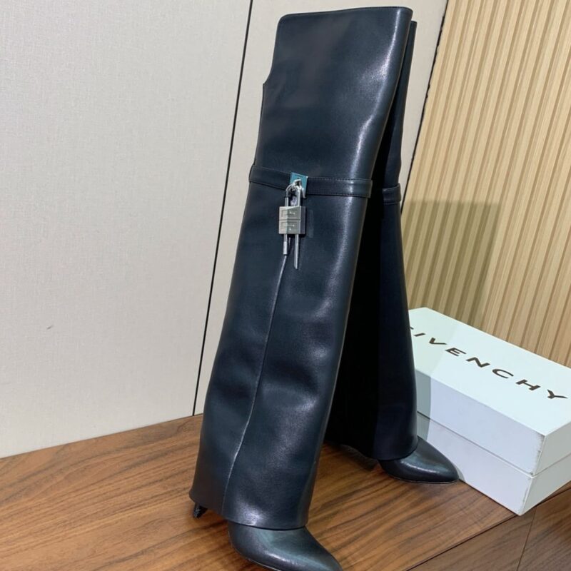 Bota Gycenchy Cano Longo