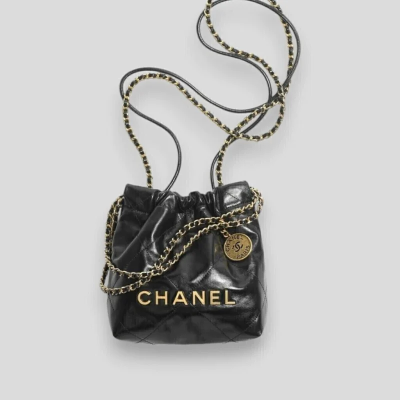 BOLSA CHANEL 22 MINI PRETA